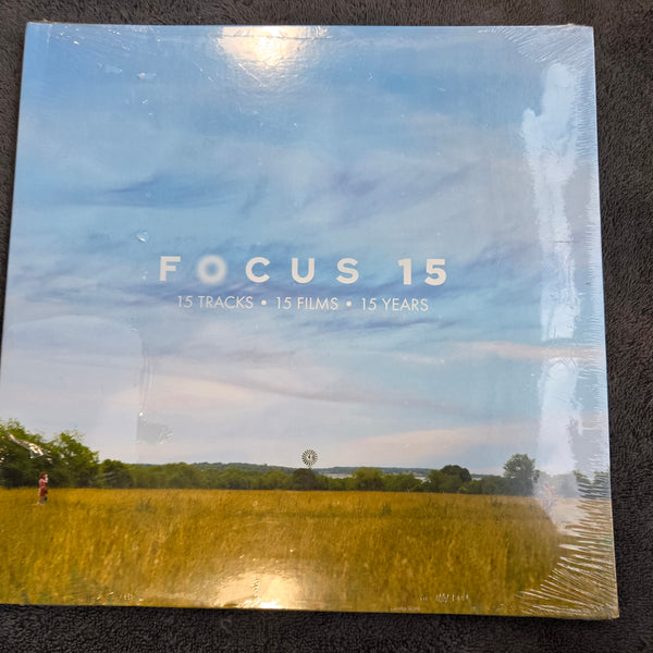 FOCUS 15 V/A WHITE NEW