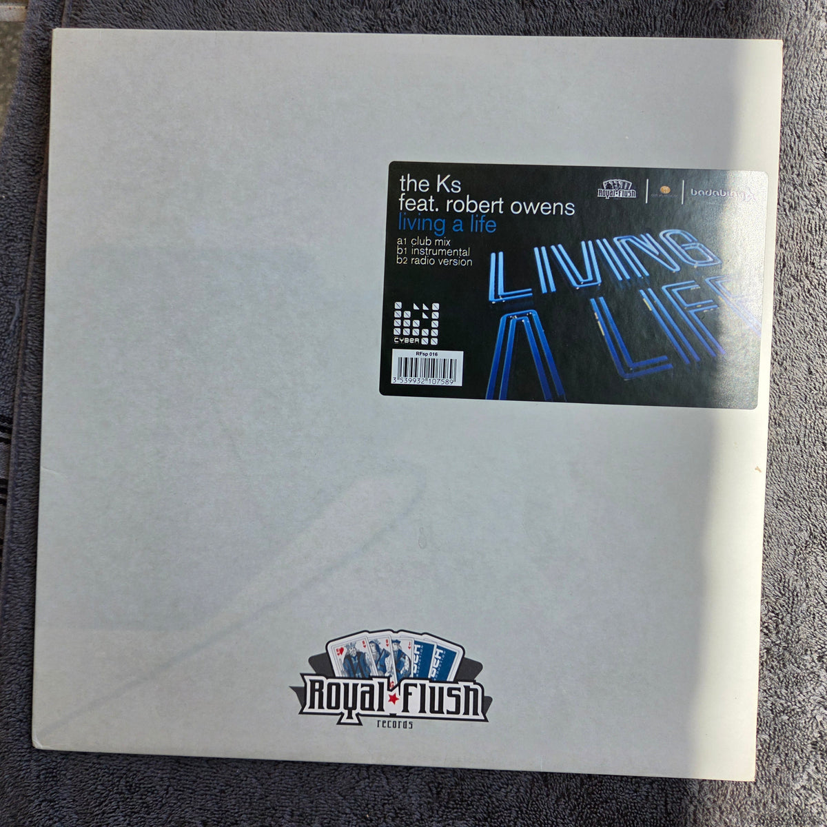 KS LIVING A LIFE FRA IMP 12"
