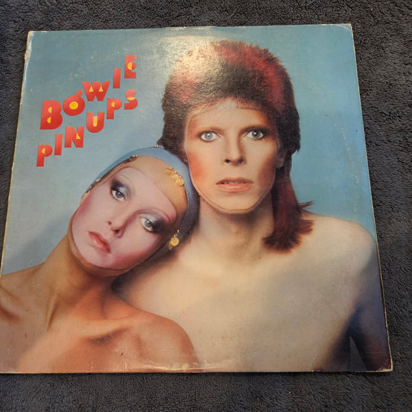 DAVID BOWIE PIN UPS