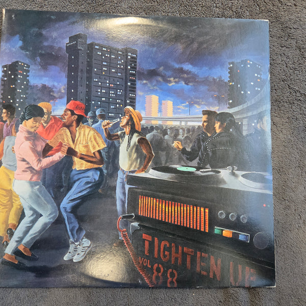 BIG AUDIO DYNAMITE TIGHTEN UP