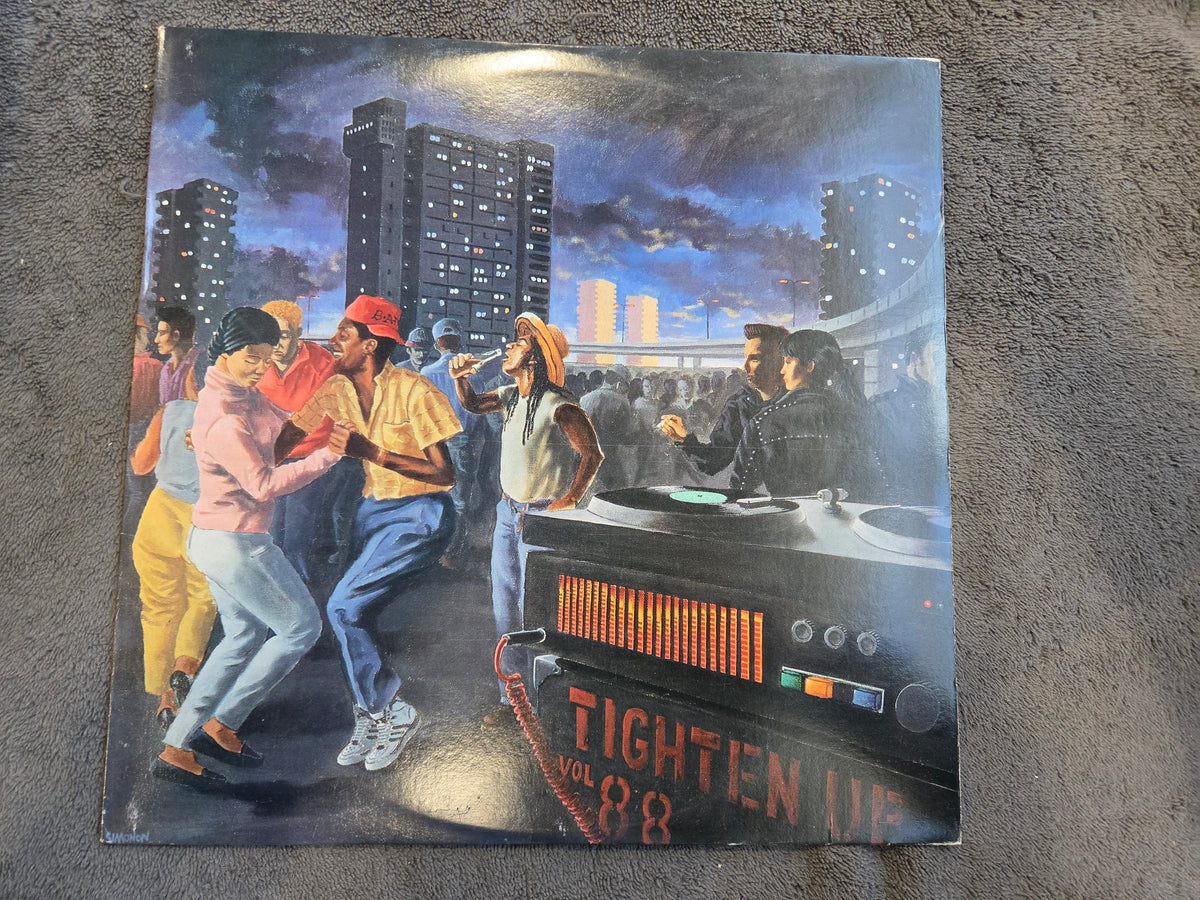 BIG AUDIO DYNAMITE TIGHTEN UP