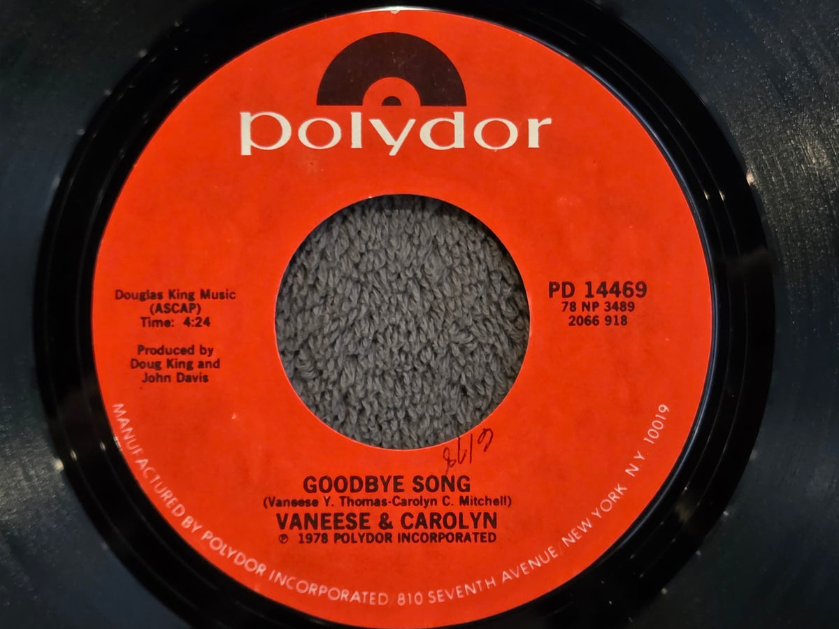 VANEESE & CAROLYN JUST A LITTLE SMILE FROM YOU 7"