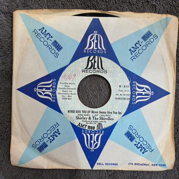 SHIRLEY & THE SHIRELLES NEVER GIVE YOU UP PROMO 7"