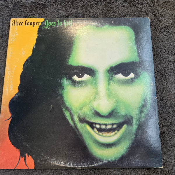 ALICE COOPER GOES TO HELL