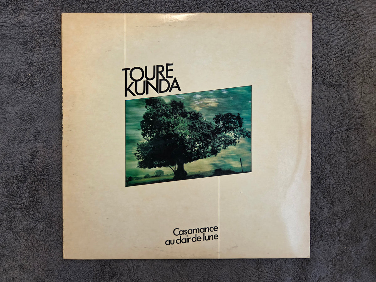 TOURE KUNDA CASAMANCE AU CLAIR DE LUNE