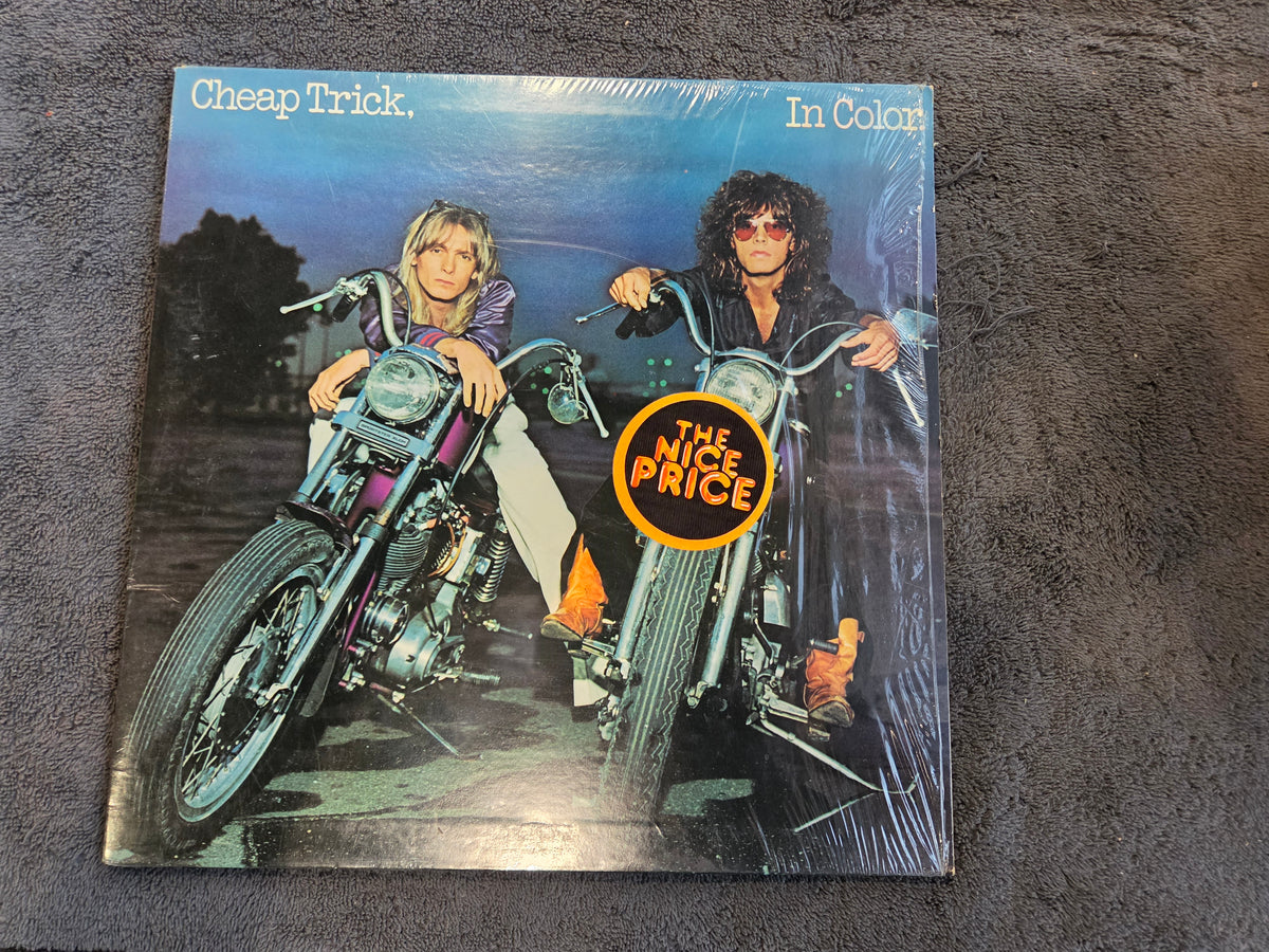 CHEAP TRICK IN COLOR