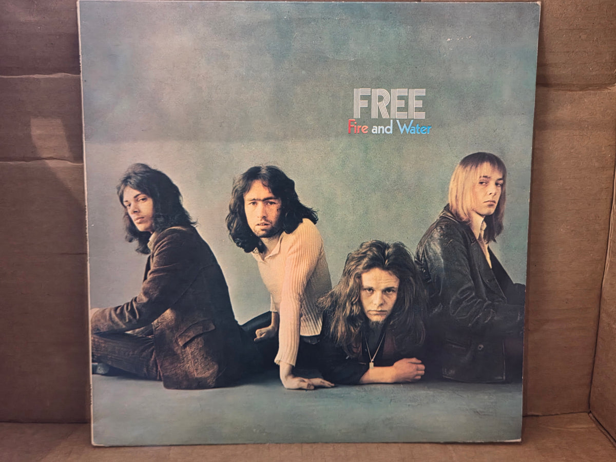 FREE FIRE AND WATER PINK/WHITE i LABEL 1P UK IMP