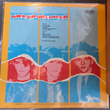 MEN WITHOUT HATS RHYTHM OF YOUTH
