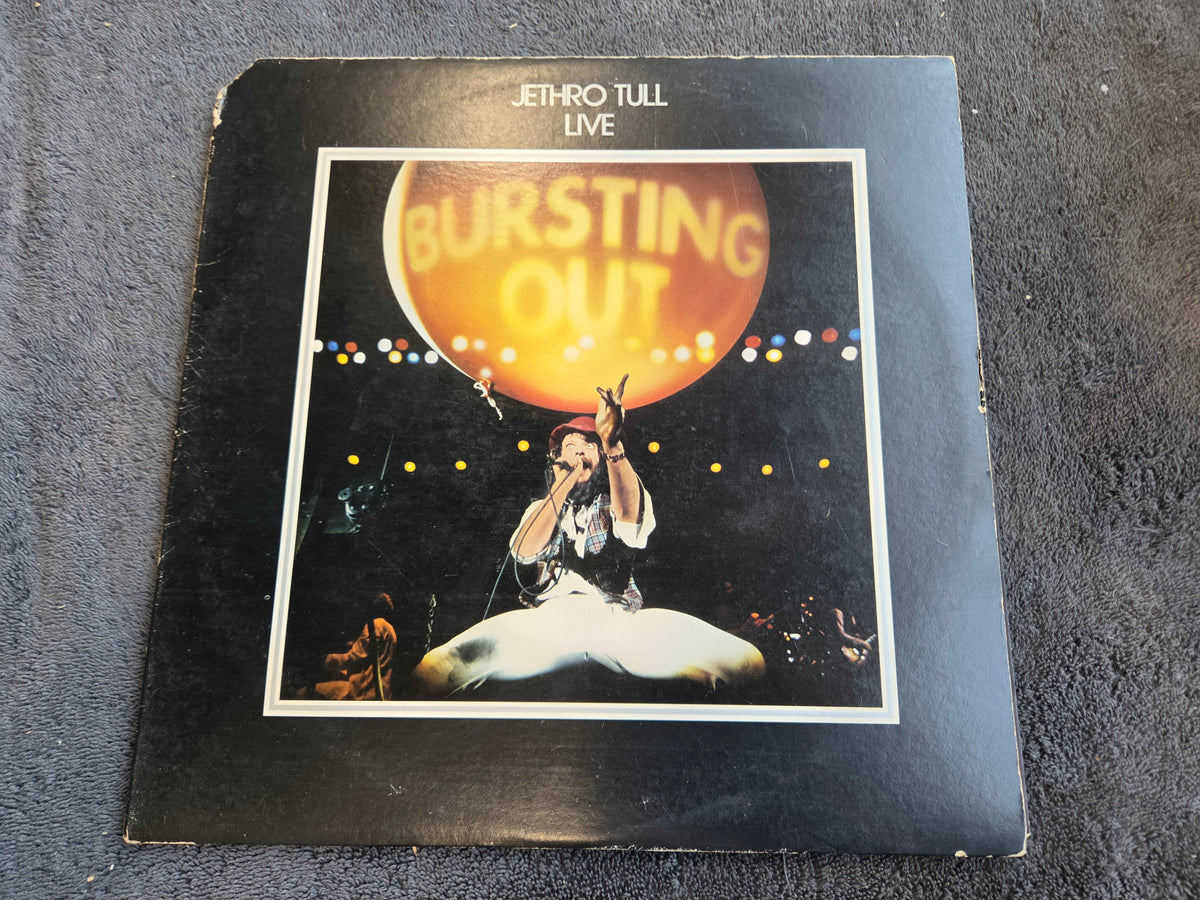 JETHRO TULL LIVE BURSTING OUT