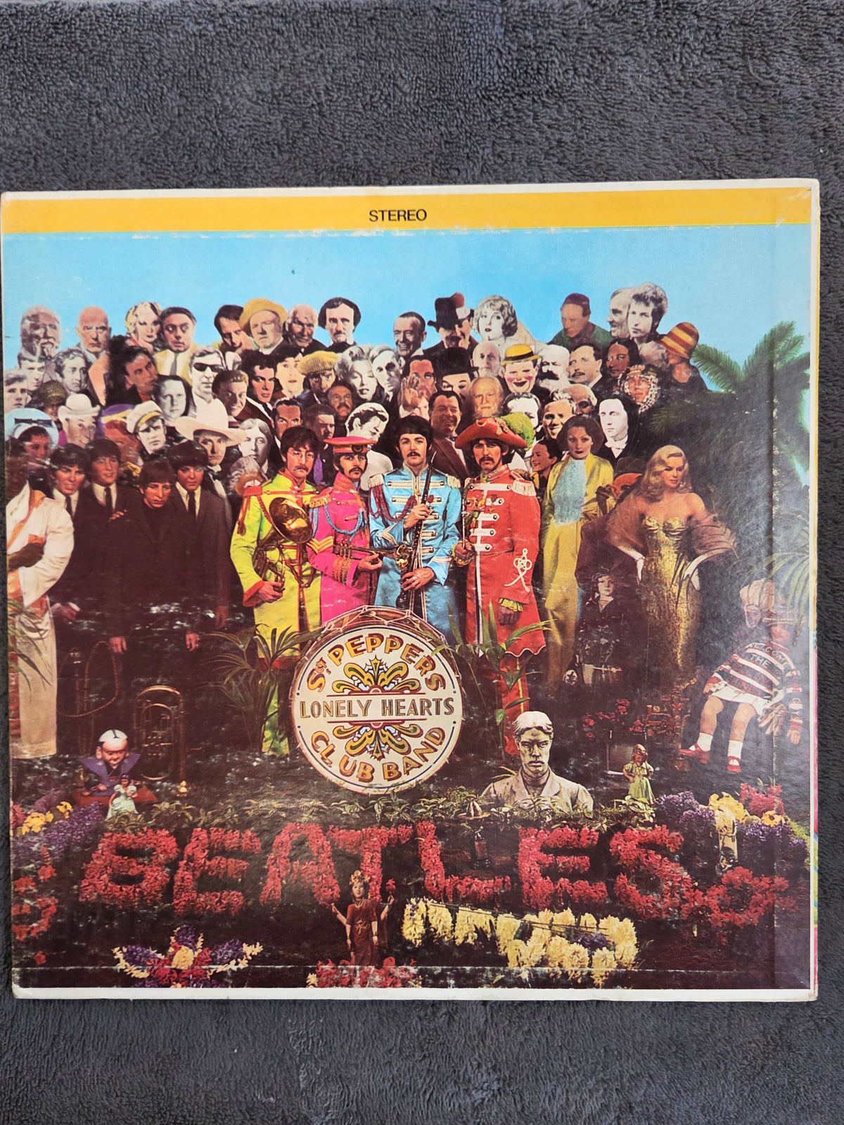 BEATLES SGT PEPPERS LONELY HEARTS GREEN CAPITOL W/INSERT
