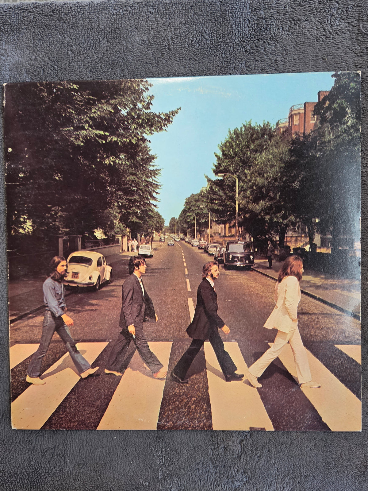 BEATLES ABBEY ROAD APPLE w/HER MAJESTY