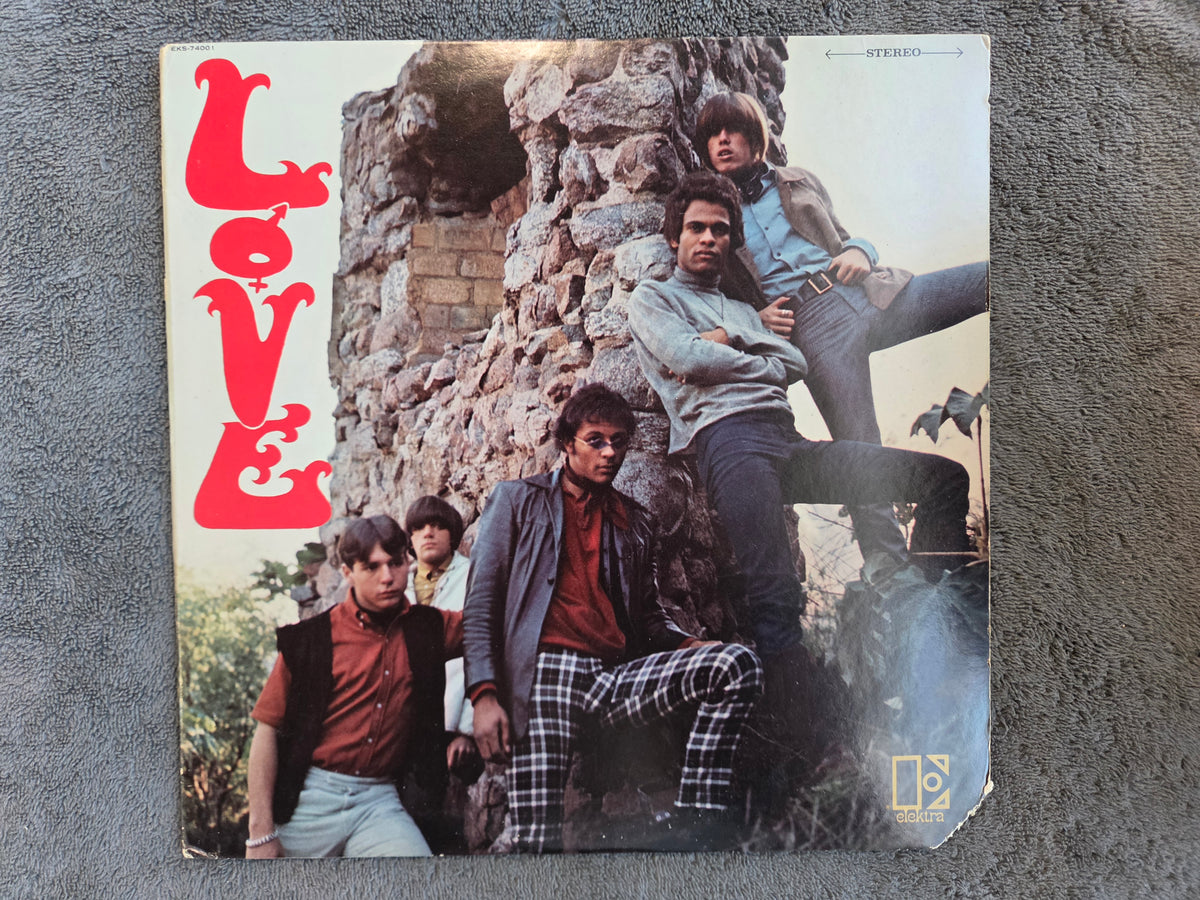 LOVE S/T ELEKTRA BIG E