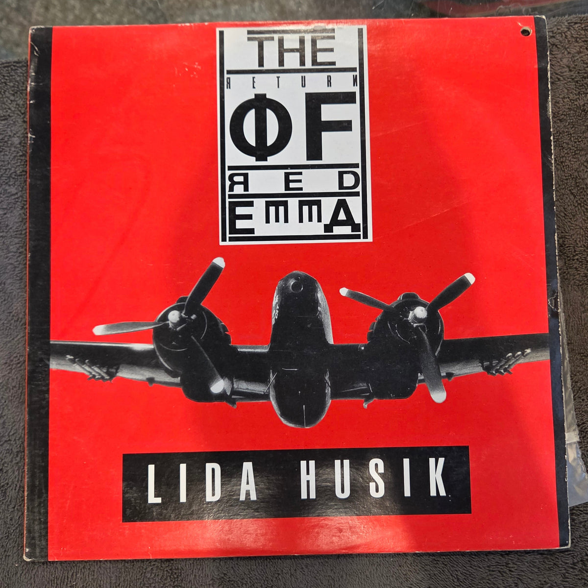 LIDA HUSIK RETURN OF RED EMMA