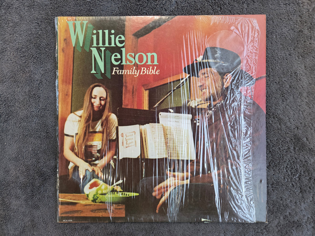 WILLIE NELSON FAMILY BIBLE