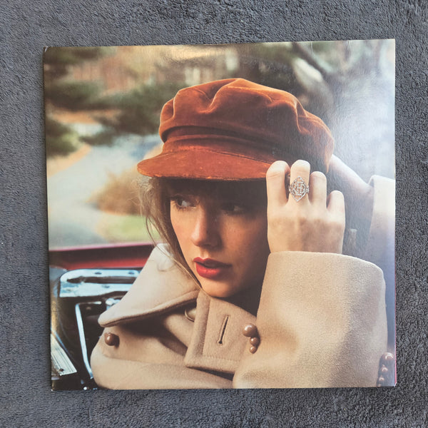 TAYLOR SWIFT RED TAYLORS VERSION
