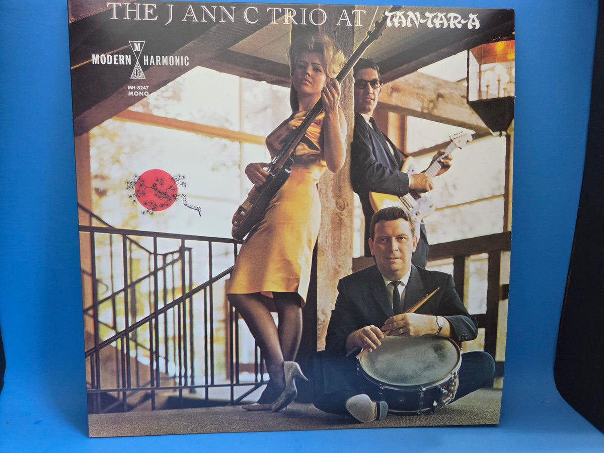 J ANN C TRIO AT TAN-TAR-A YELLOW