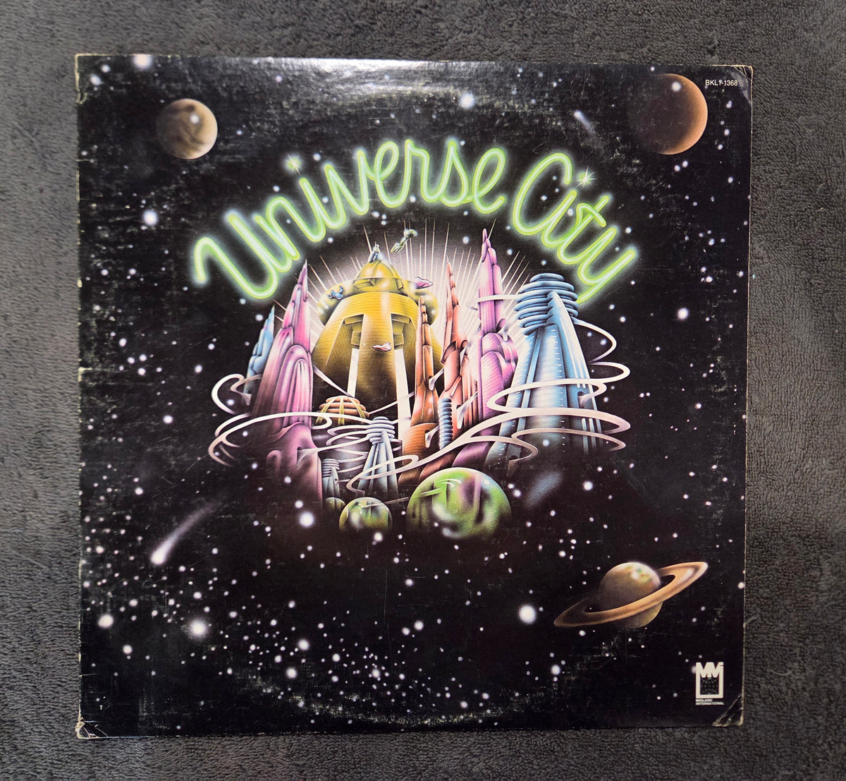 UNIVERSE CITY S/T