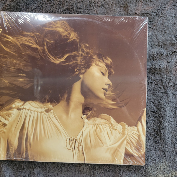 TAYLOR SWIFT FEARLESS TAYLORS VERSION NEW SEALED