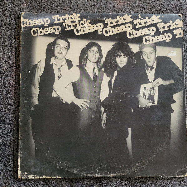 CHEAP TRICK SELF TITLED S/T DEBUT FIRST ALBUM