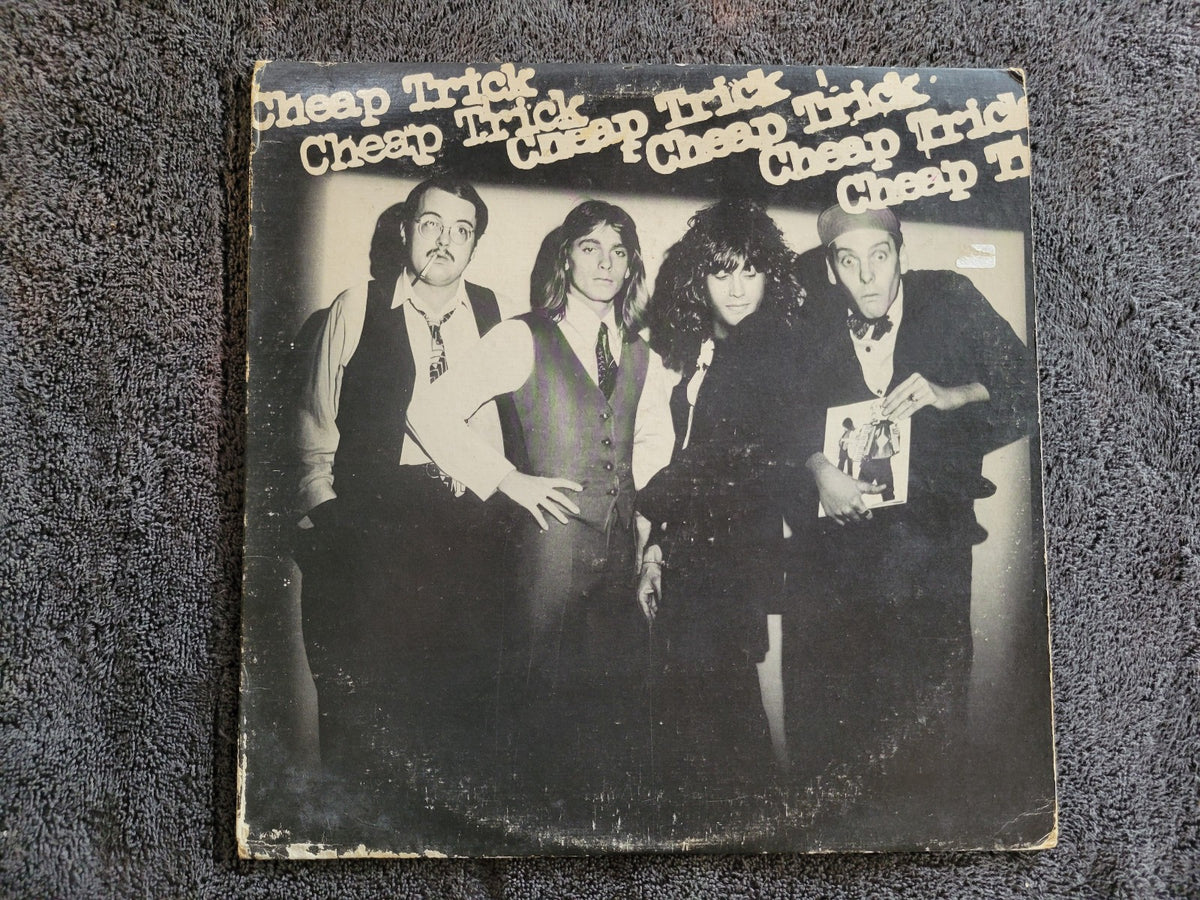 CHEAP TRICK SELF TITLED S/T DEBUT FIRST ALBUM