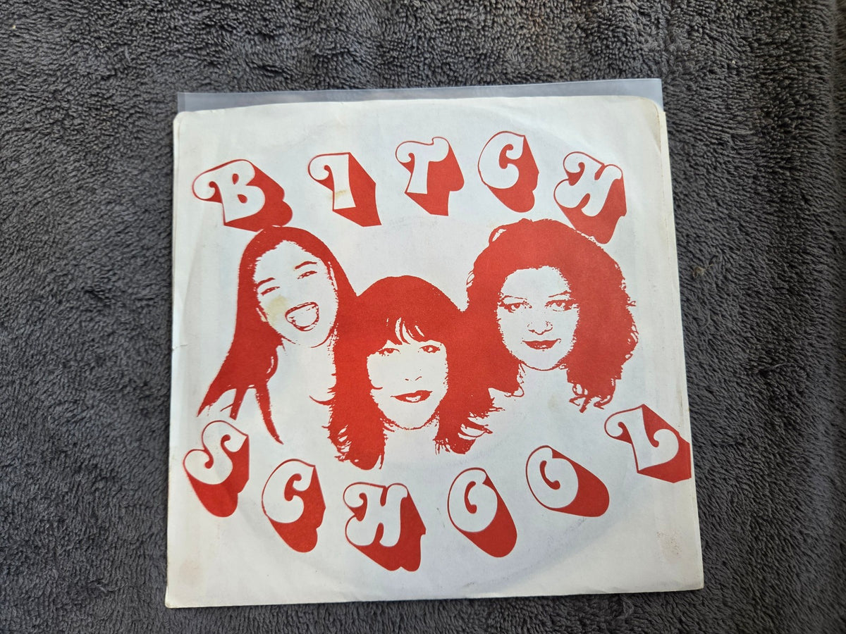 BITCHSCHOOL EP SELF TITLED LIPSTICK LIP #003 RIOT GRRL BITCH SCHOOL S/T