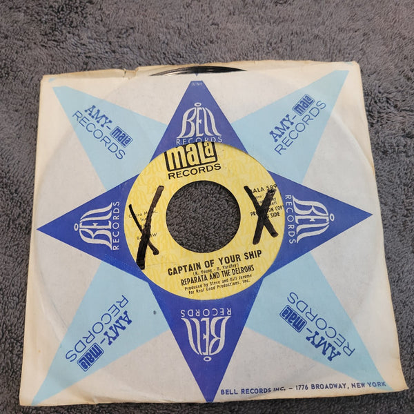 REPARATA AND THE DELRONS CAPTAIN OF YOUR SHIP TOOM IS A LITTLE PROMO MALA 589