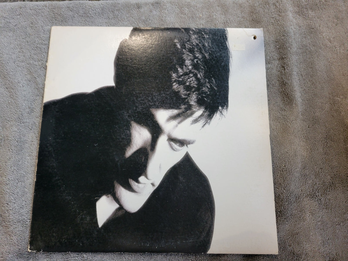 NEW ORDER LOW LIFE W/ INNER SLEEVE JOY DIVISION
