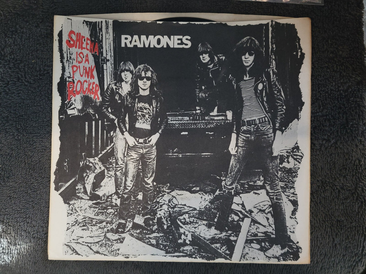 RAMONES SHEENA IS A PUNK ROCKER I DONT CARE FIRST PRESSING SIRE SRE 1006