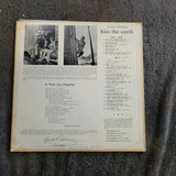ARCHON MAGAZINE PRESENTS KISS THE EARTH PRIVATE PRESS FOLK POETRY
