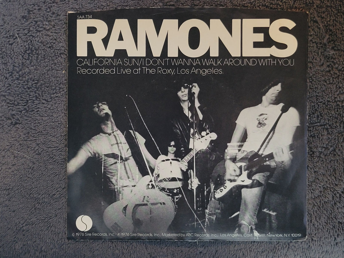 RAMONES I WANNA BE YOUR BOYFRIEND PROMO MONO PICTURE SLEEVE SIRE SAA-734